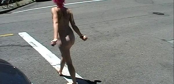  Nude in San Francisco Fushia walks naked all the way around the block